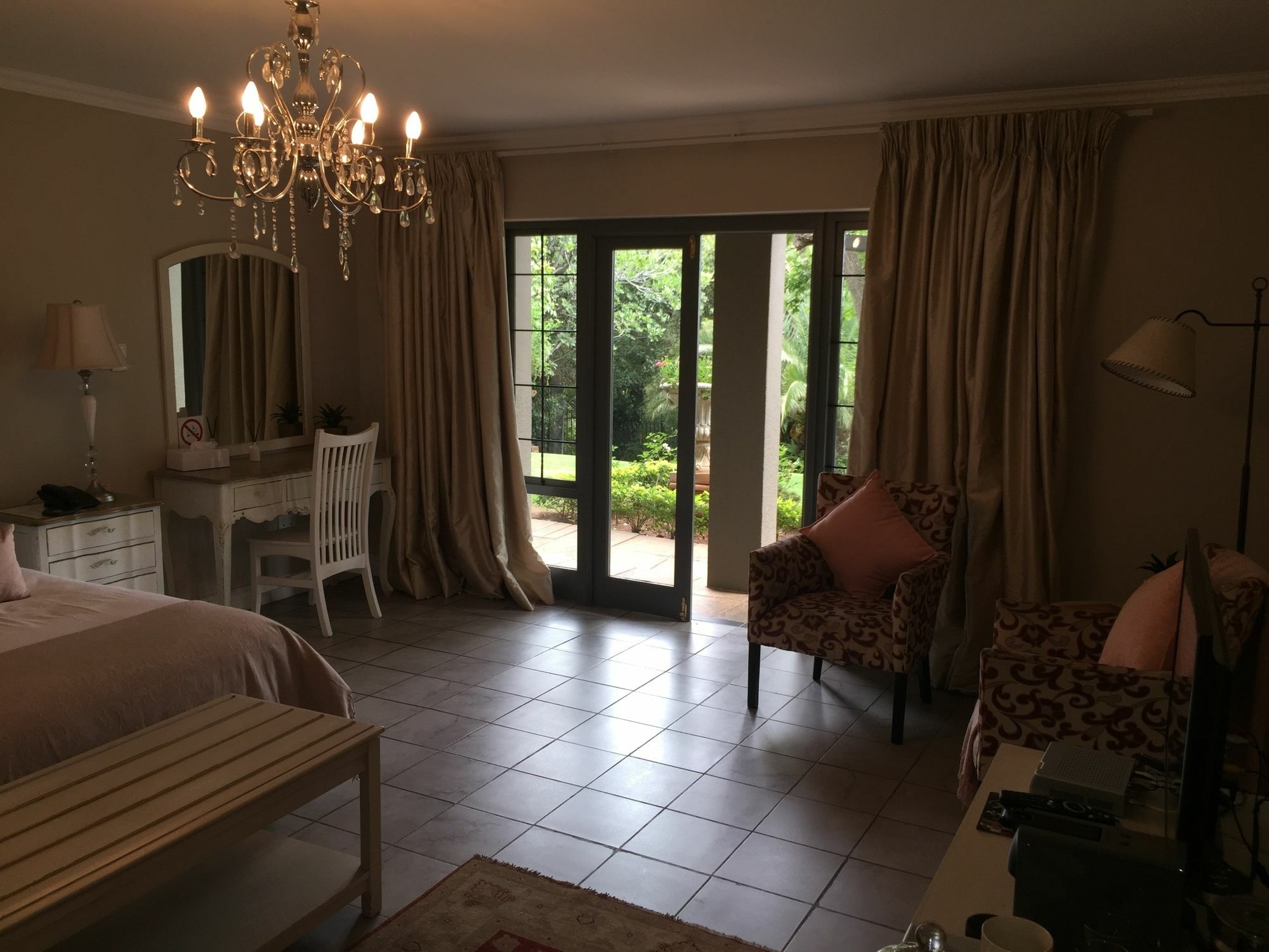 Amoris Guest House-Waterkloof Ridge Pretoria-Noord 外观 照片
